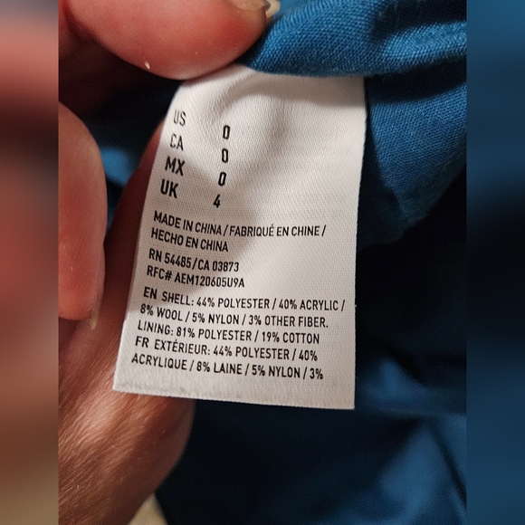 AMERICAN EAGLE Aztec print wool blend mini skirt. Size 0 - Picture 8 of 9